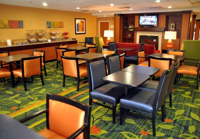 Fairfield Inn & Suites Christiansburg Exterior photo